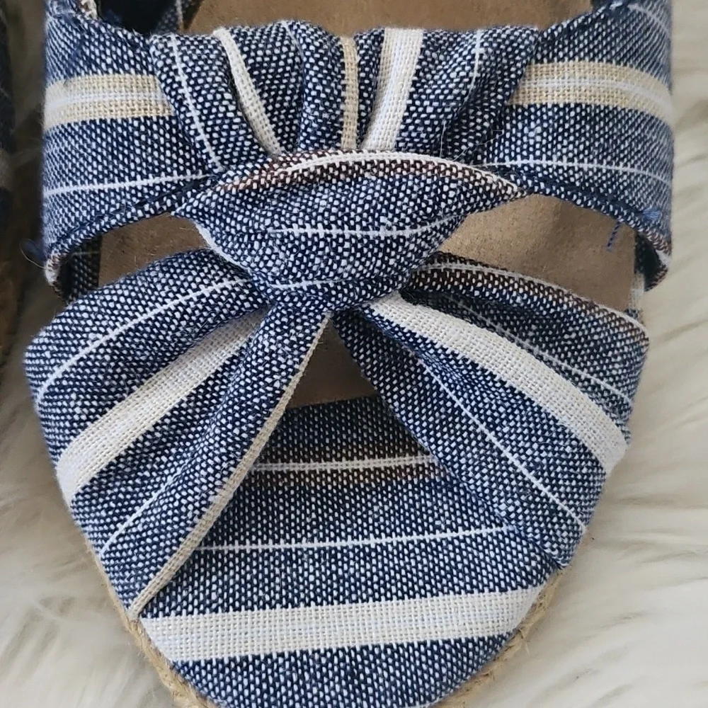 Bella Vita Navy Striped Espadrille Sandals NIB